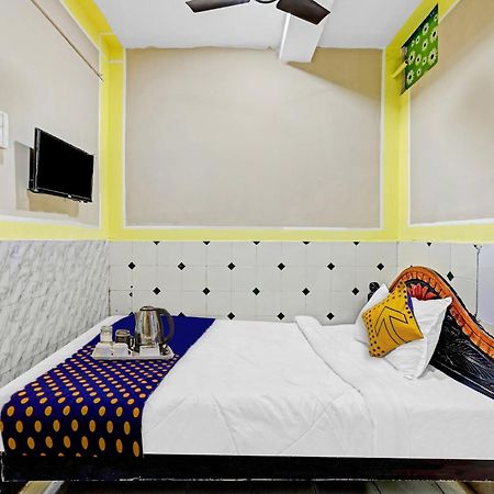 Spot On Svr Grand Hotel Vijayawada Exterior photo