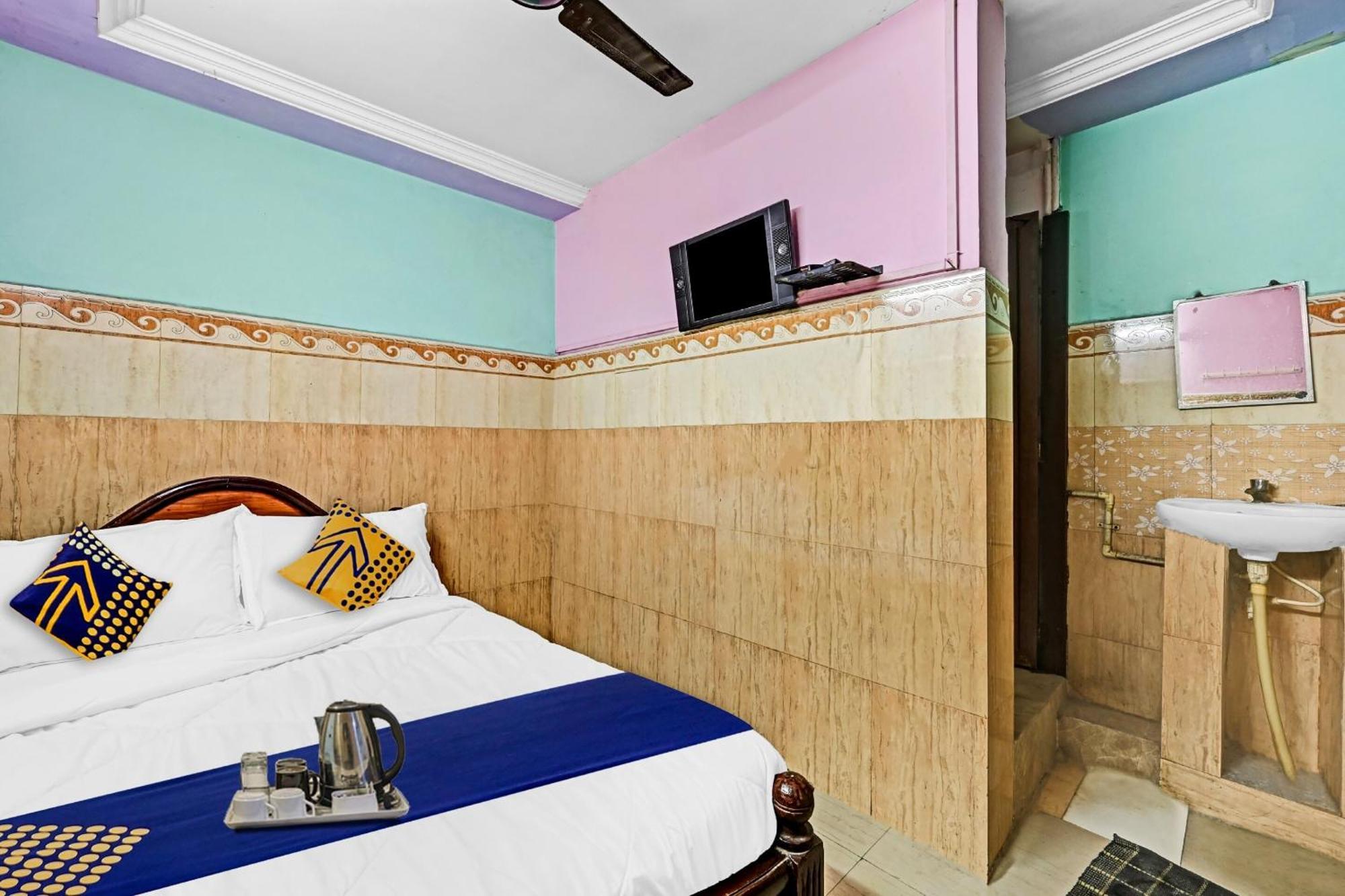 Spot On Svr Grand Hotel Vijayawada Exterior photo